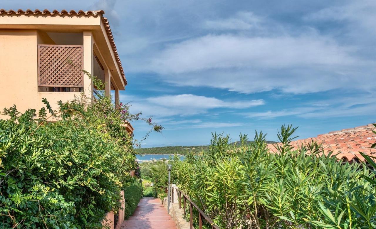 Residence A Golfo Di Marinella A 450 Mt Dal Mare Exteriör bild