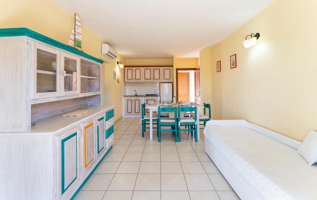 Residence A Golfo Di Marinella A 450 Mt Dal Mare Exteriör bild