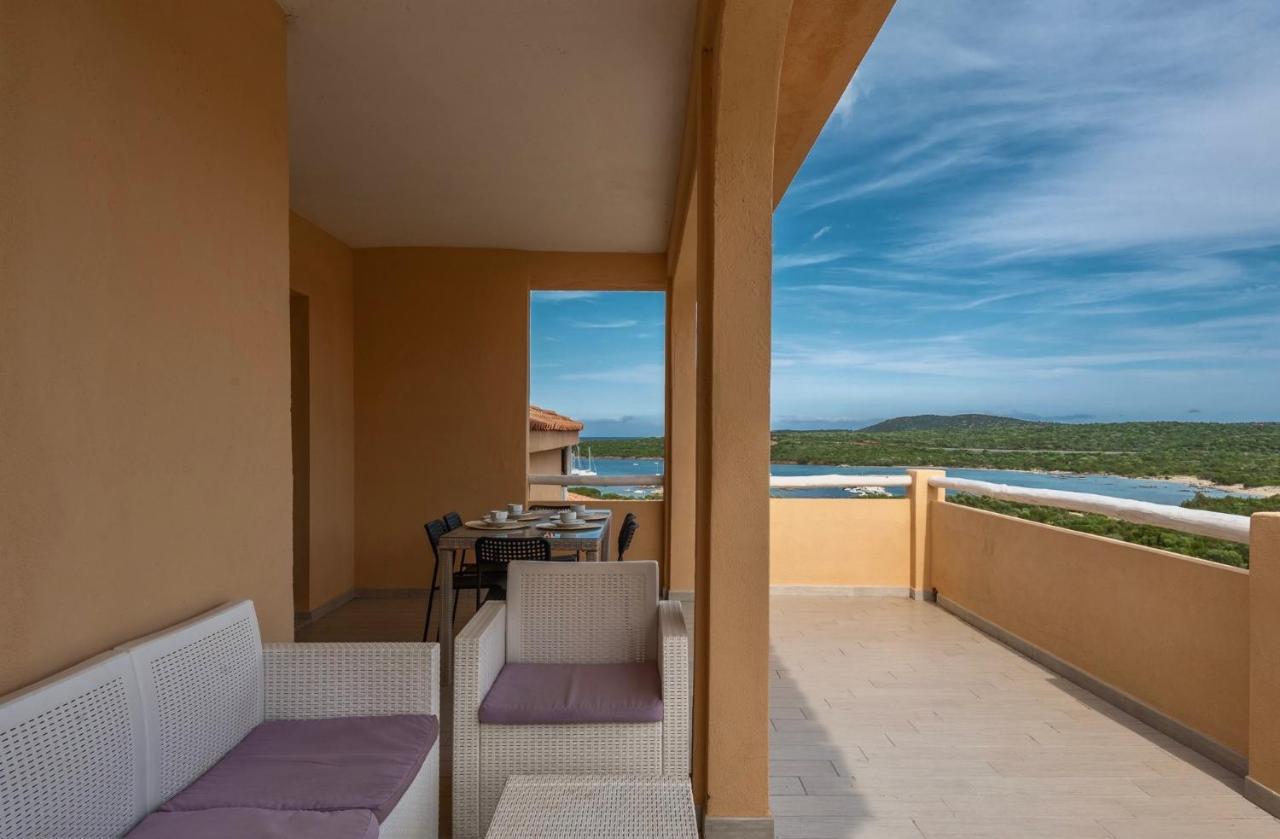 Residence A Golfo Di Marinella A 450 Mt Dal Mare Exteriör bild