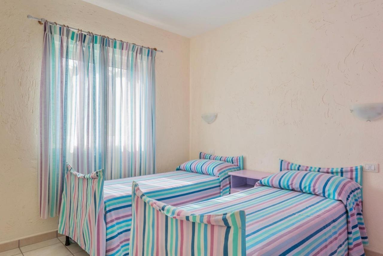 Residence A Golfo Di Marinella A 450 Mt Dal Mare Exteriör bild