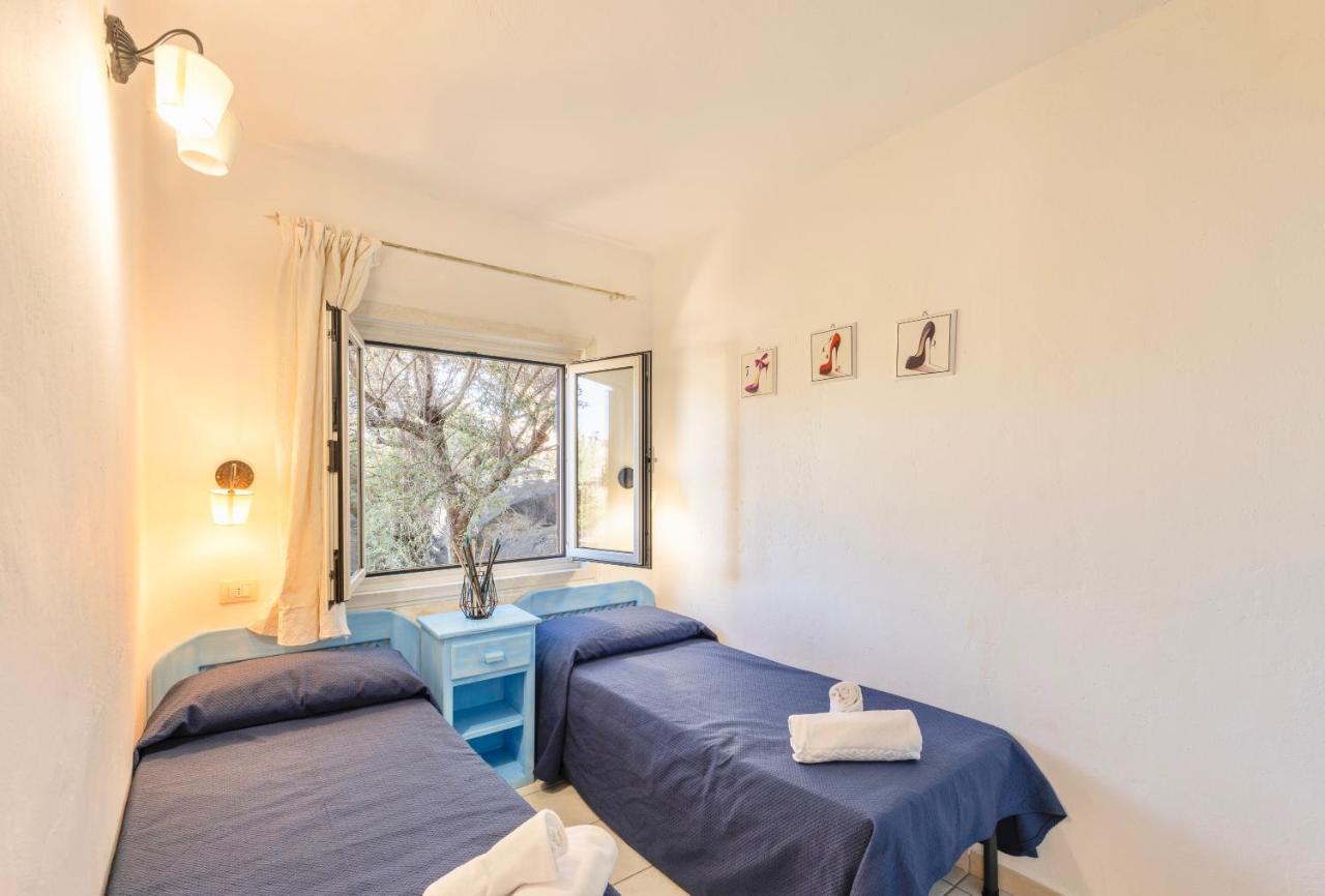 Residence A Golfo Di Marinella A 450 Mt Dal Mare Exteriör bild