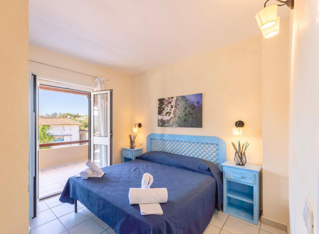 Residence A Golfo Di Marinella A 450 Mt Dal Mare Exteriör bild