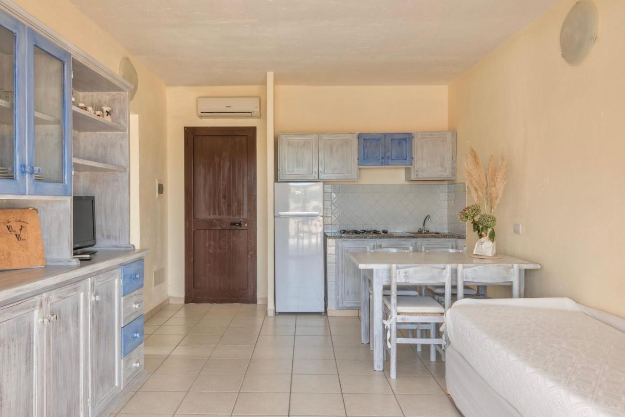 Residence A Golfo Di Marinella A 450 Mt Dal Mare Exteriör bild