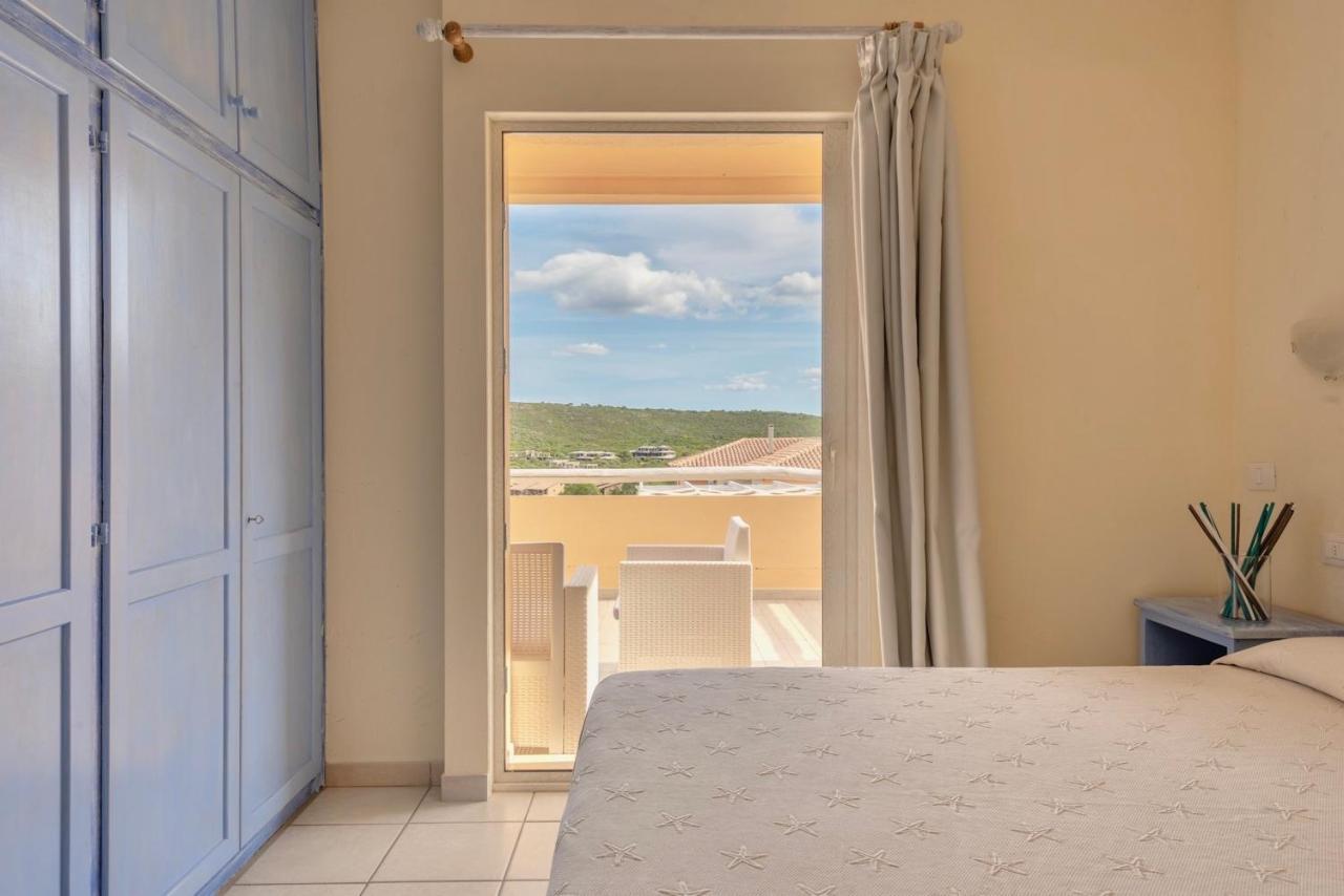 Residence A Golfo Di Marinella A 450 Mt Dal Mare Exteriör bild