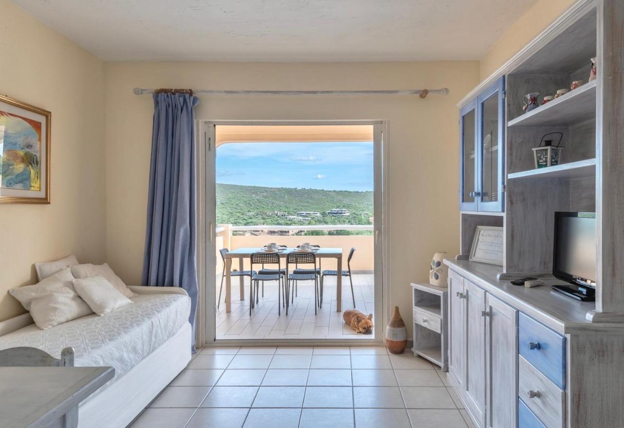 Residence A Golfo Di Marinella A 450 Mt Dal Mare Exteriör bild