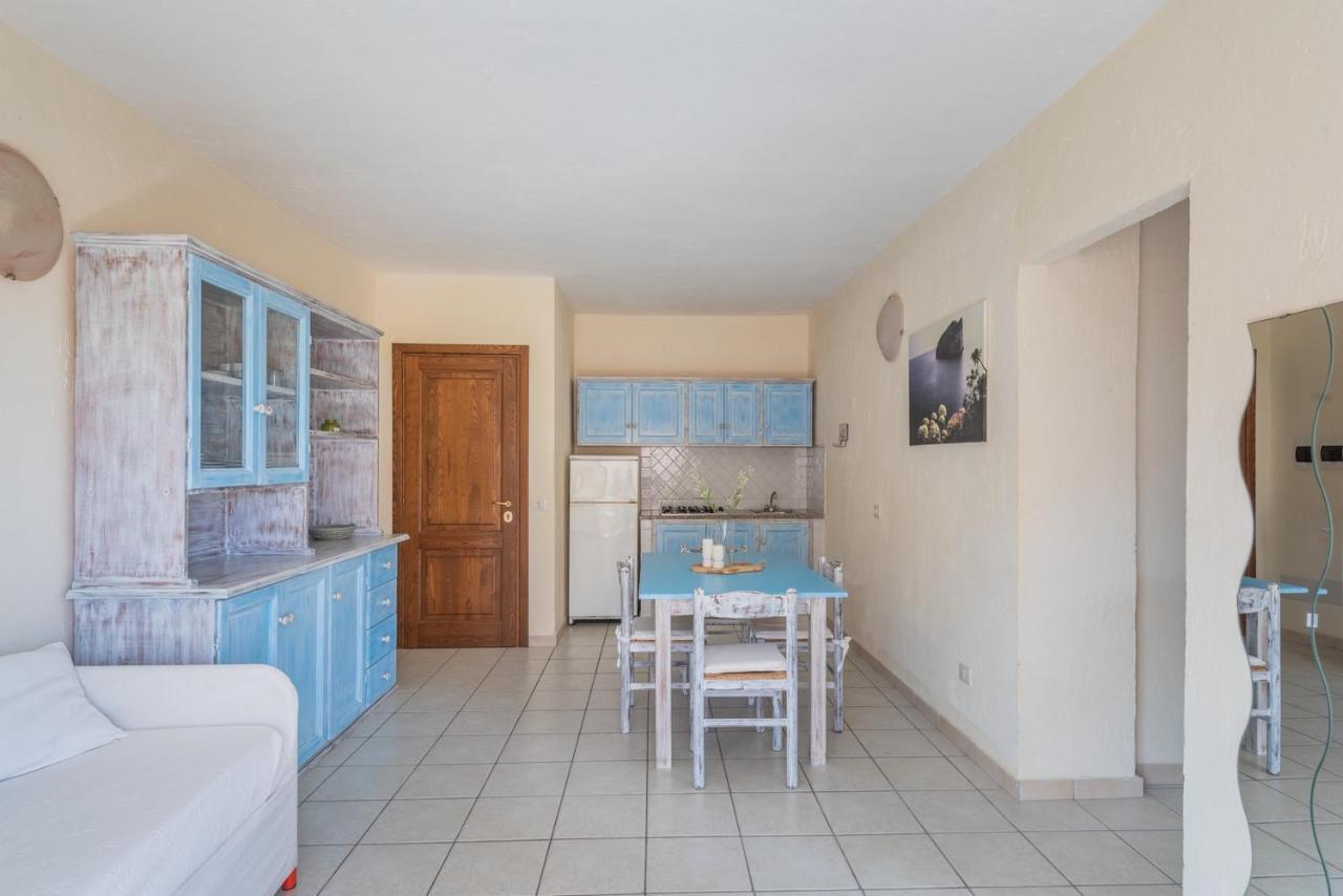 Residence A Golfo Di Marinella A 450 Mt Dal Mare Exteriör bild