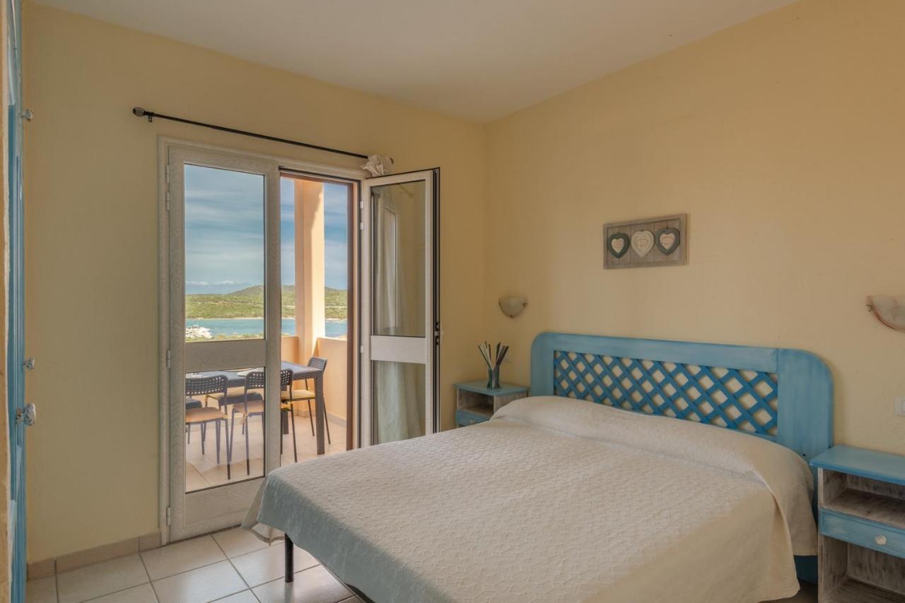 Residence A Golfo Di Marinella A 450 Mt Dal Mare Exteriör bild