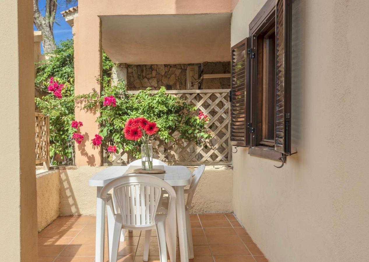 Residence A Golfo Di Marinella A 450 Mt Dal Mare Exteriör bild